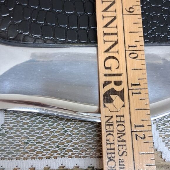 Elegant Silver and Black faux leather crocodile print insert Casa Cristina Tray. - Picture 7 of 8